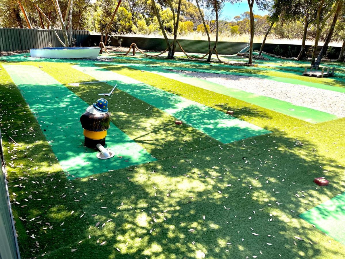 Big4 Port Willunga Tourist Park Hotel Aldinga Bagian luar foto